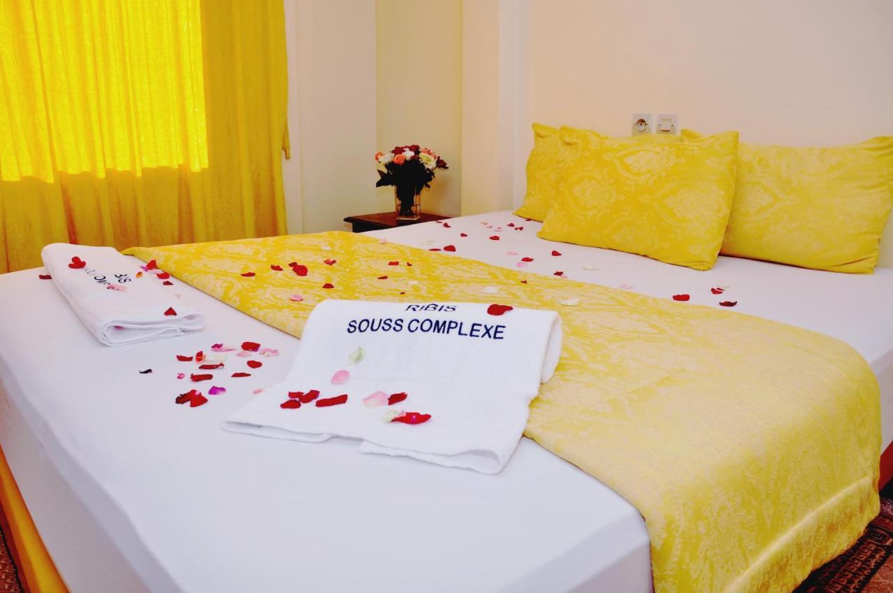 Hotel Ribis Ait Melloul  Bagian luar foto