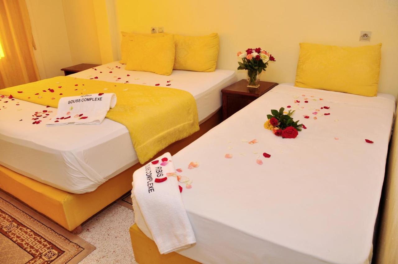 Hotel Ribis Ait Melloul  Bagian luar foto